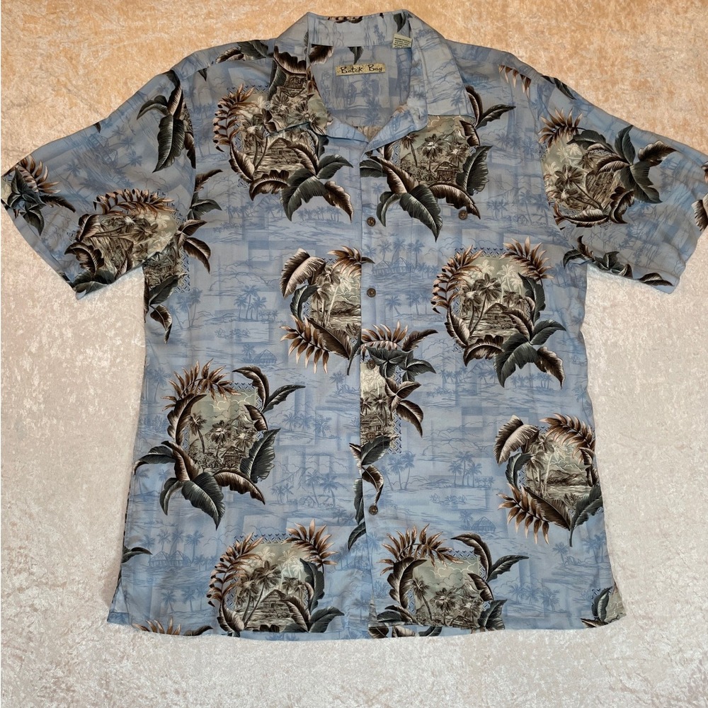 Batik Bay Button Down Shirt Mens Large Blue EUC Tropical Island Rayon Hawaiian